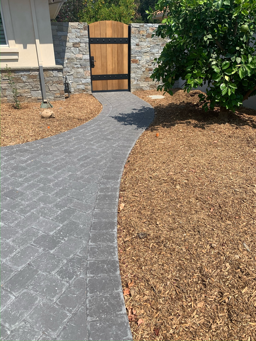 project_18_front_yard_walkway